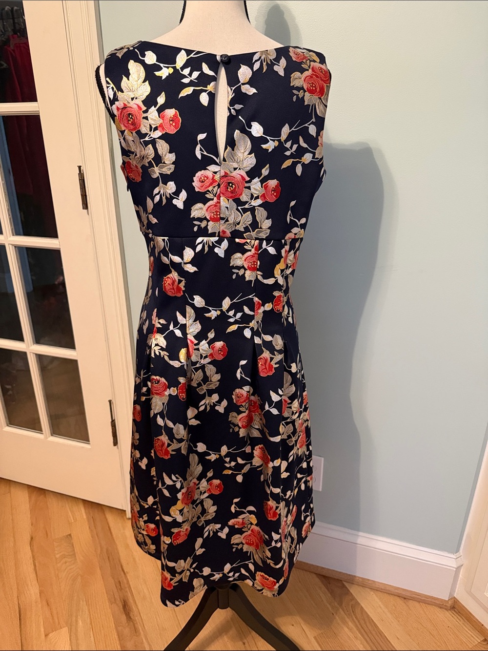 Enfocus Studio Dress - Picture 4 of 5